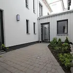 Skipperlodge - Versteck am Strom