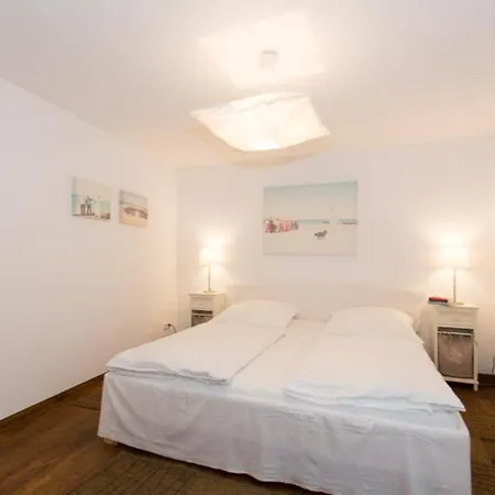 Skipperlodge - Versteck Am Strom Apartment Rostock